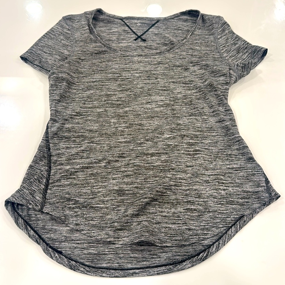 Layers wick dry top size M